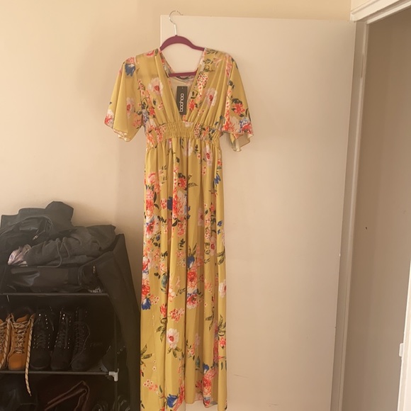 Dress - Picture 2 of 2